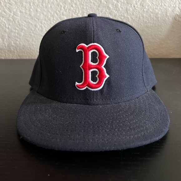 Boston Red Sox New Era cap - 7 1/4" - Picture 1 of 4